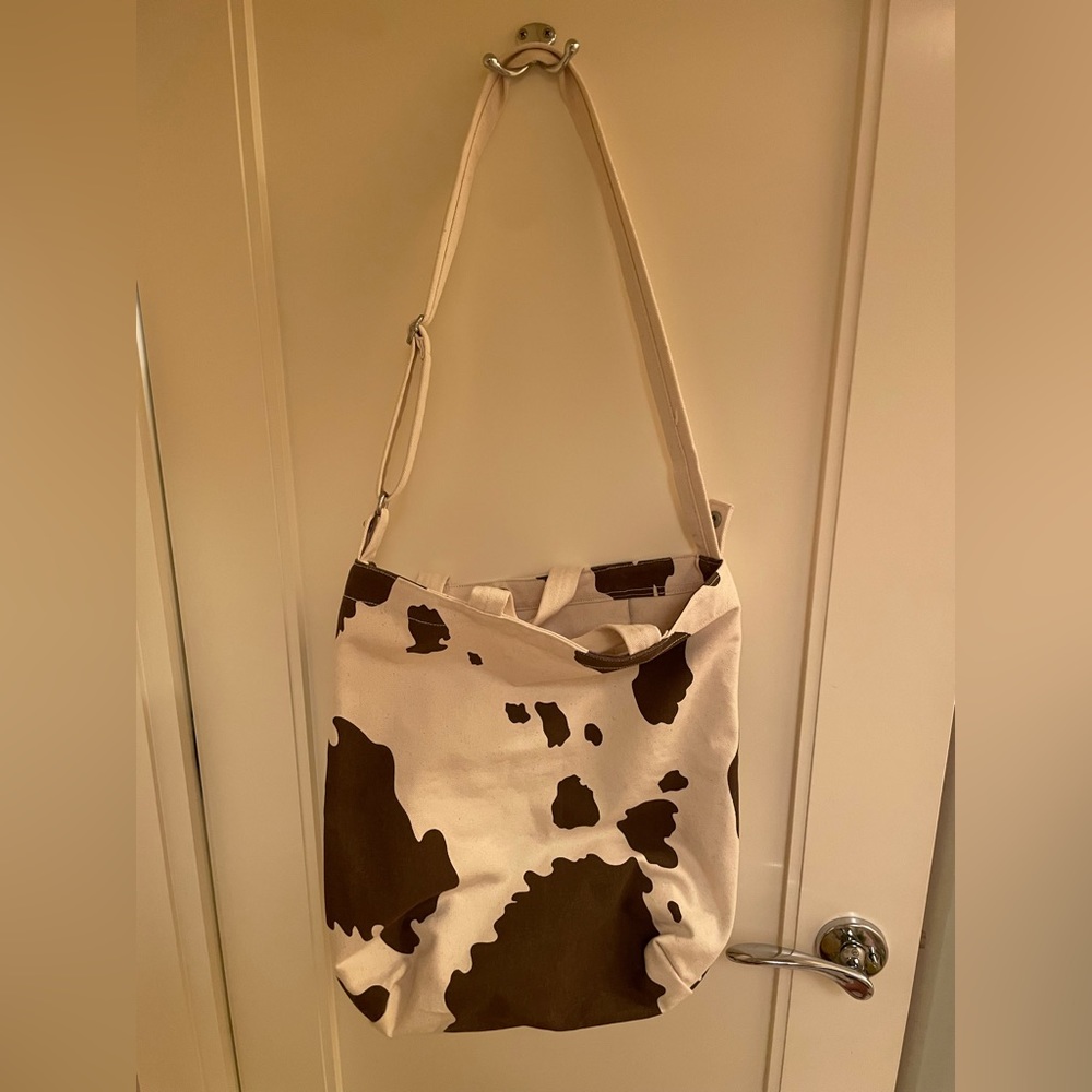 Baggu cow print duck bag